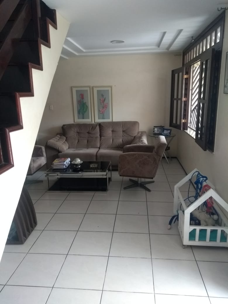 Imagem Casa com 4 Quartos à Venda, 250 m²em Cidade dos Funcionários - Fortaleza