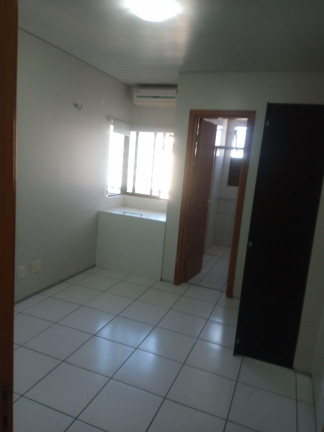 Imagem Apartamento com 4 Quartos para Alugar, 115 m² em Jardim Renascença - São Luís