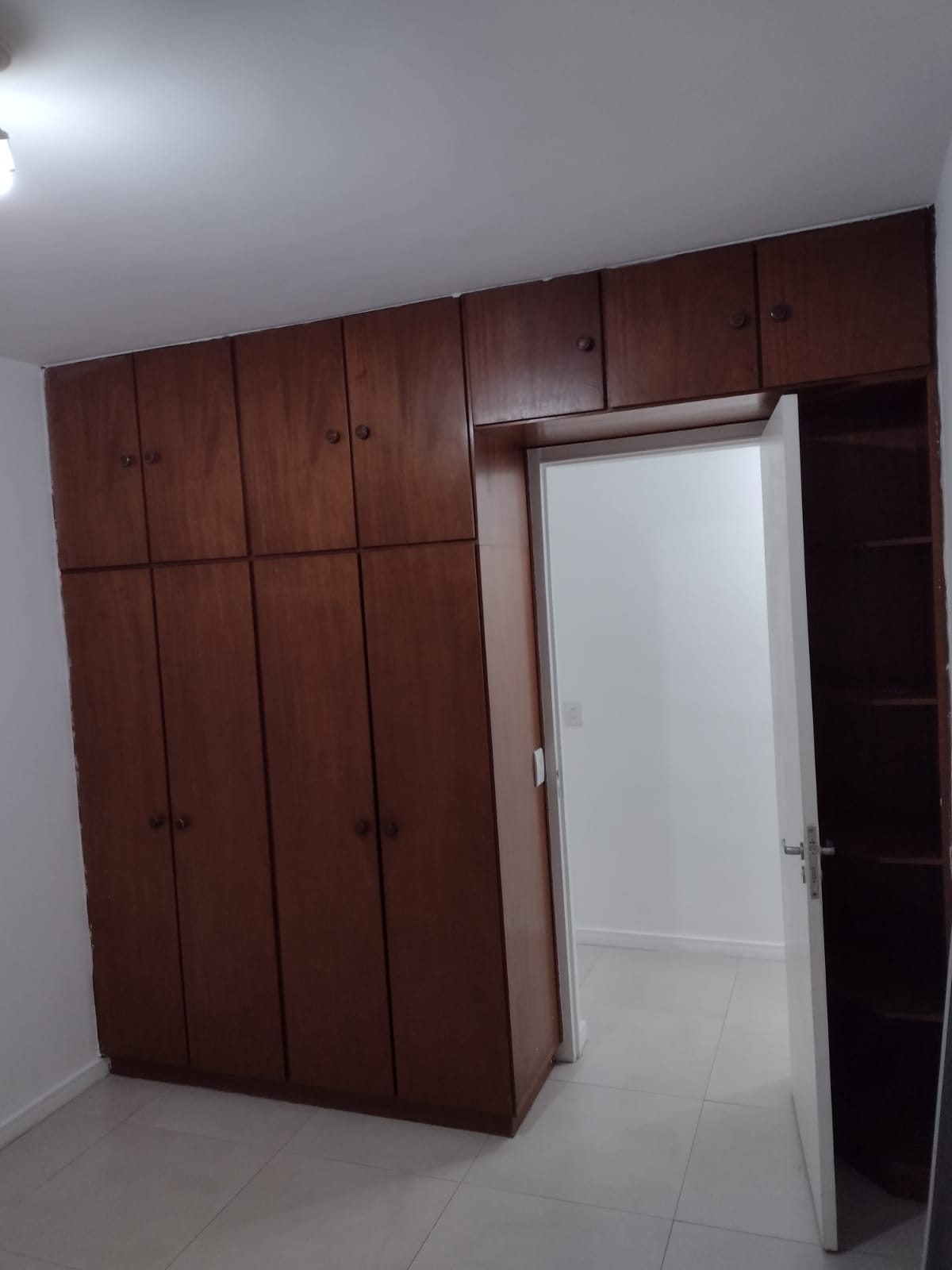 Imagem Apartamento com 2 Quartos à Venda, 53 m²em Vila Zamataro - Guarulhos