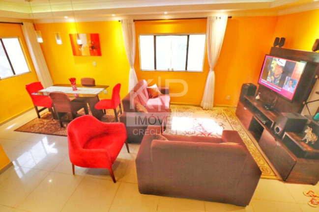 Casa com 4 Quartos à Venda, 191 m² em Pajuçara - Natal
