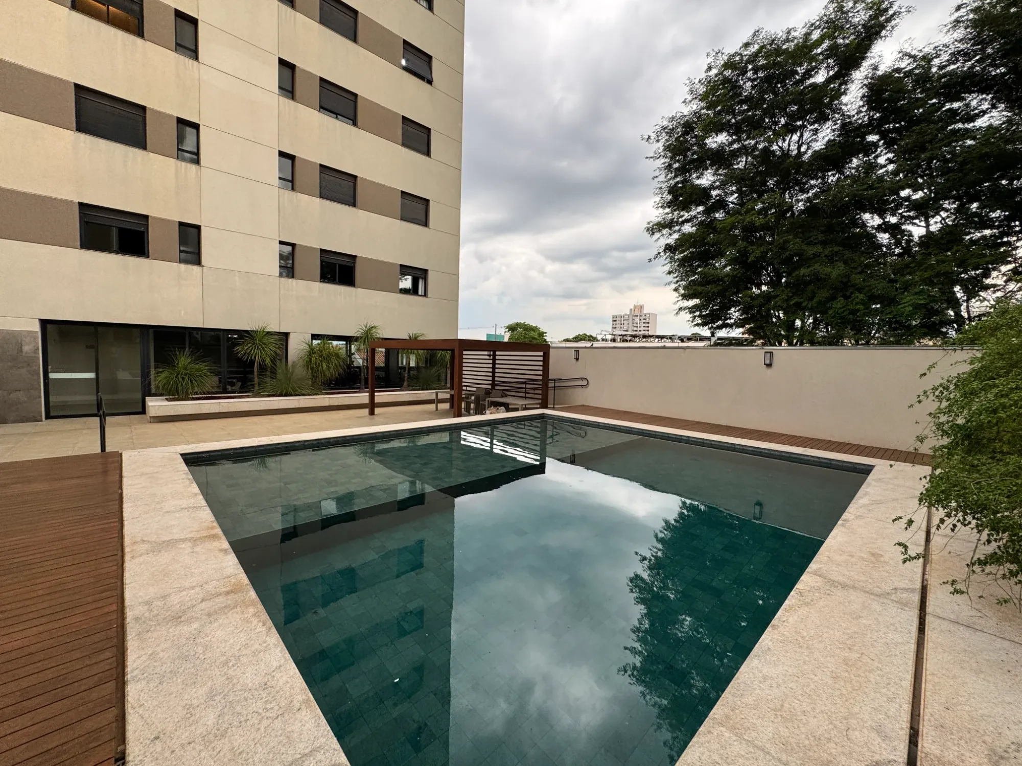 Imagem Apartamento com 3 Quartos para Alugar, 204 m² em Centro - Araçatuba