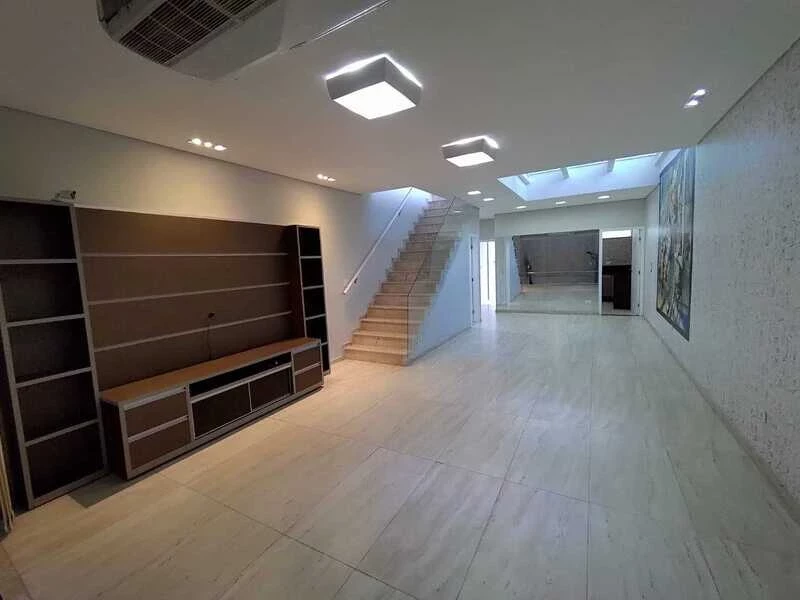 Casa com 3 Quartos à Venda, 220 m² em Ipiranga - São Paulo