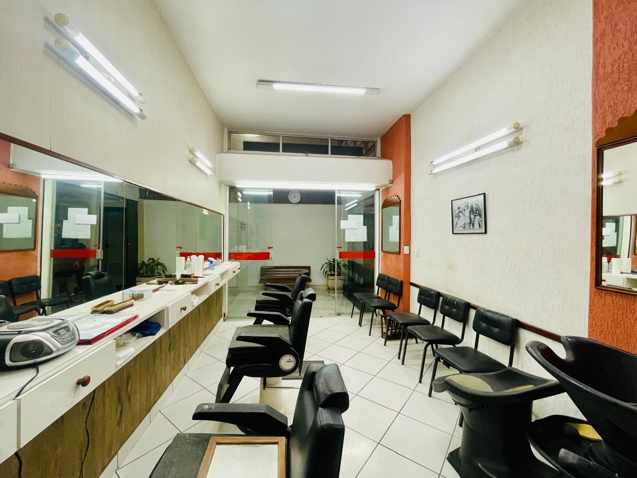 Foto do imóvel: Loja à Venda, 33 m²em Várzea - Teresópolis