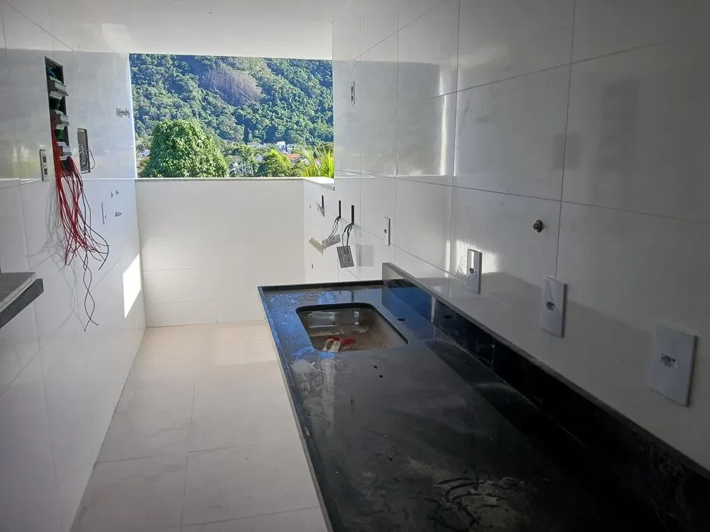 Imagem Cobertura com 2 Quartos à Venda, 174 m² em Piratininga - Niterói