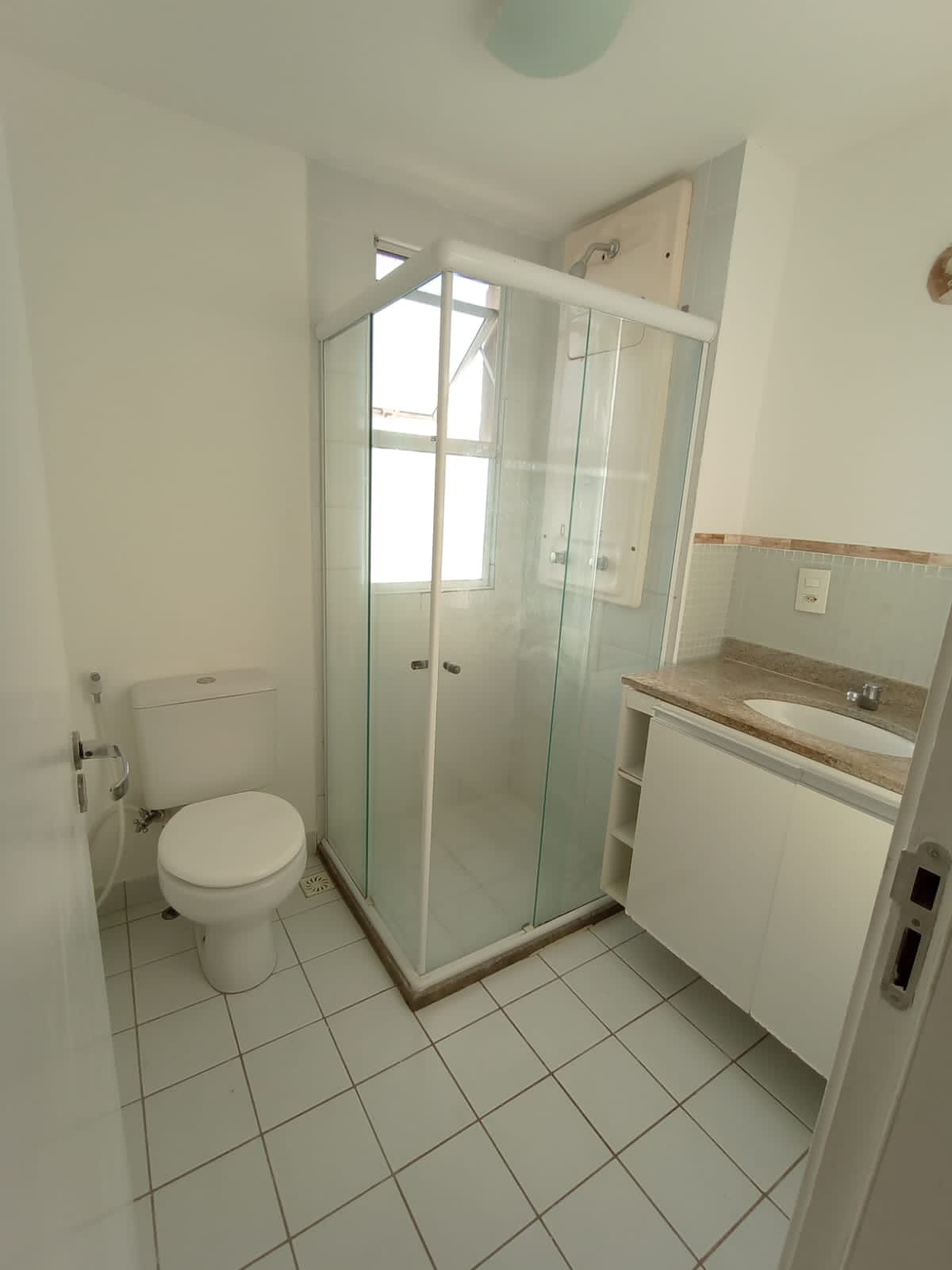 Imagem Apartamento com 3 Quartos para Alugar, 81 m²em Piatã - Salvador