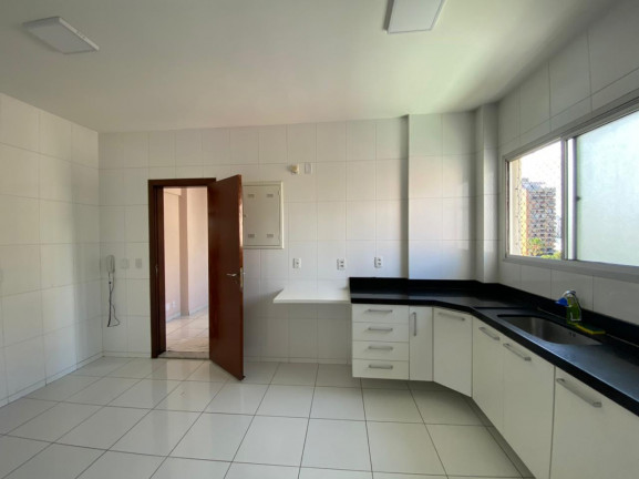 Imagem Apartamento com 3 Quartos para Alugar, 144 m²em São Brás - Belém