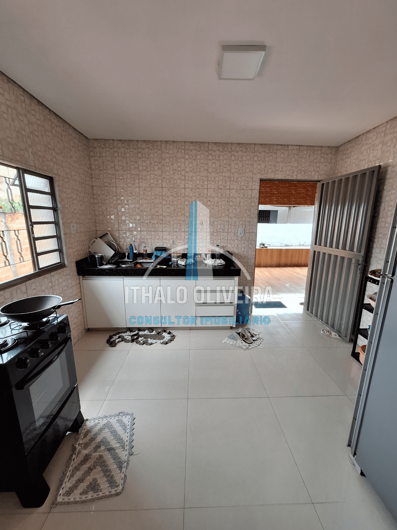 Imagem Casa com 3 Quartos à Venda, 360 m²em Santo Hilário - Goiânia