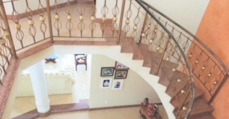 Imagem Casa com 5 Quartos à Venda, 500 m² em Park Way - Brasília