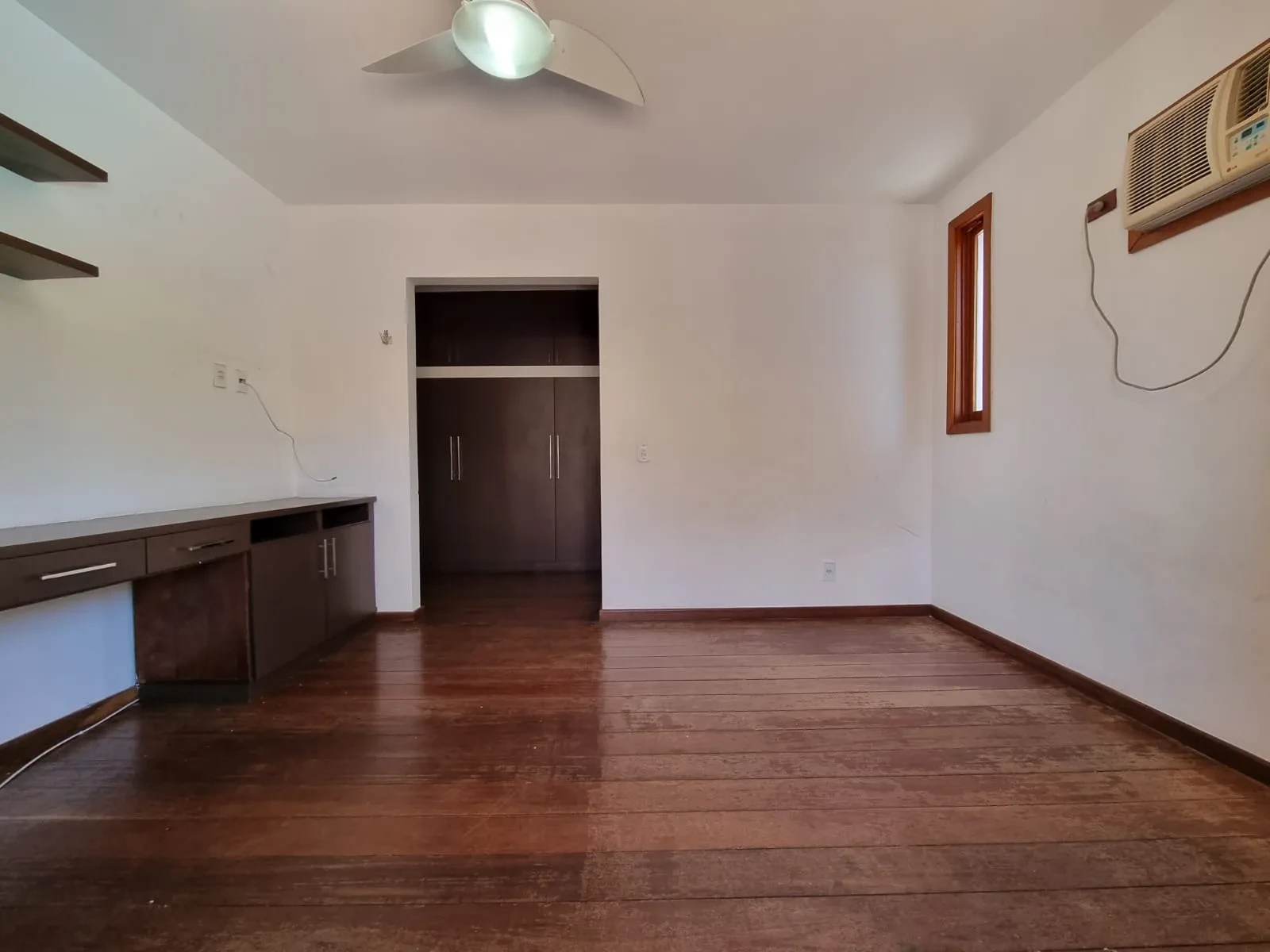 Foto do imóvel: Casa de Condomínio com 4 Quartos à Venda, 350 m² em Badu - Niterói