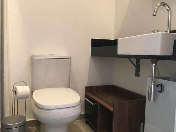 Kitnet com 1 Quarto à Venda ou Locação,  em Consolação - São Paulo