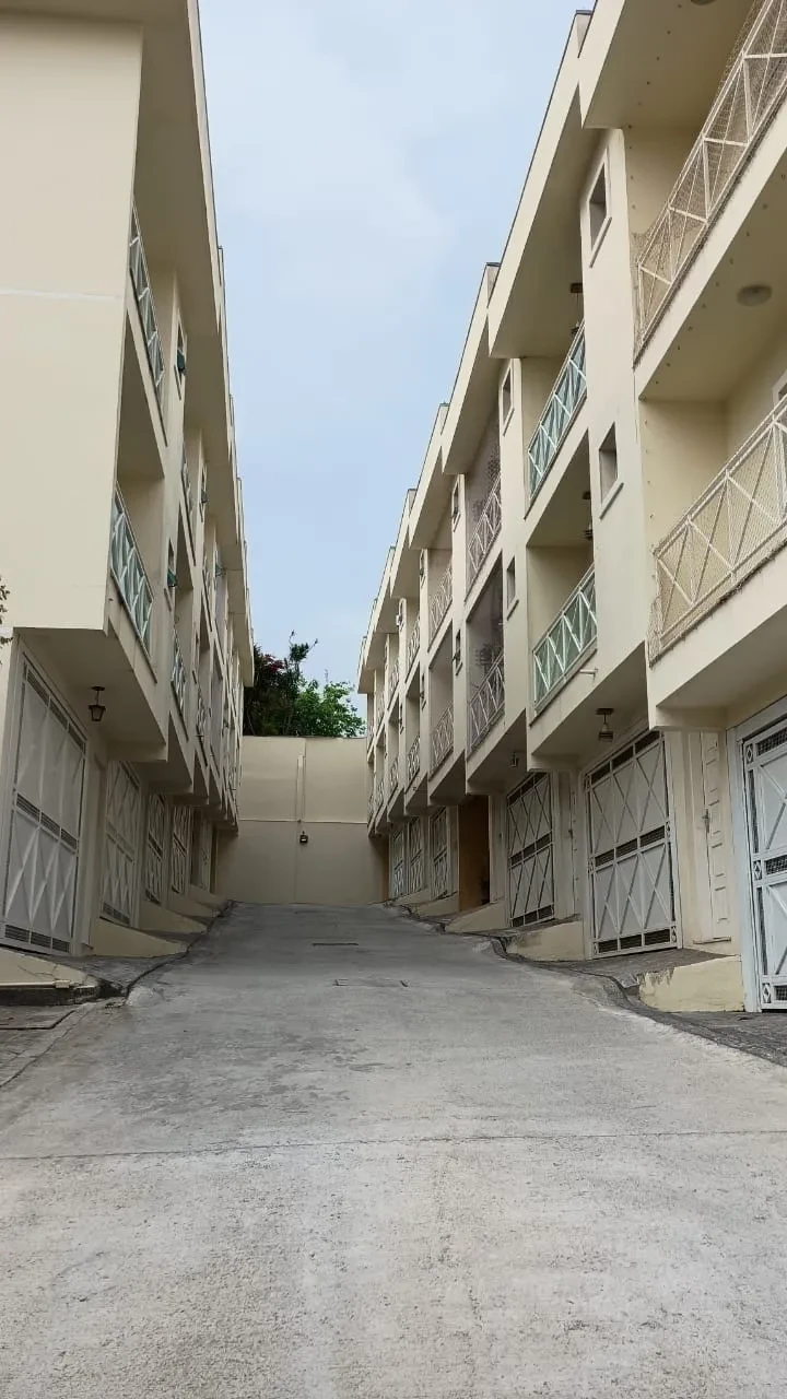 Foto do imóvel: Casa de Condomínio com 3 Quartos à Venda, 135 m² em Chácara Seis de Outubro - São Paulo