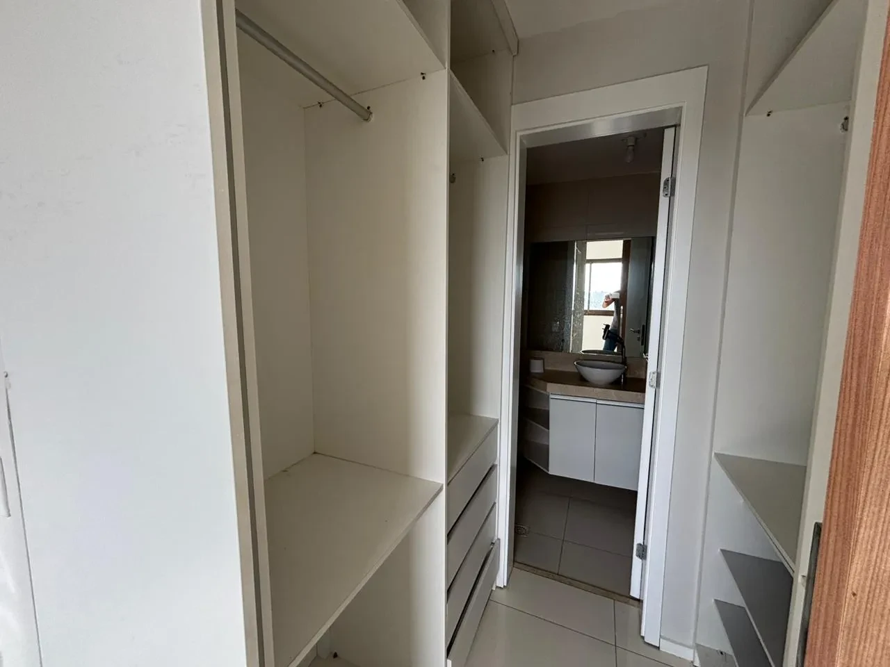Imagem Apartamento com 3 Quartos para Alugar, em Calhau - São Luís