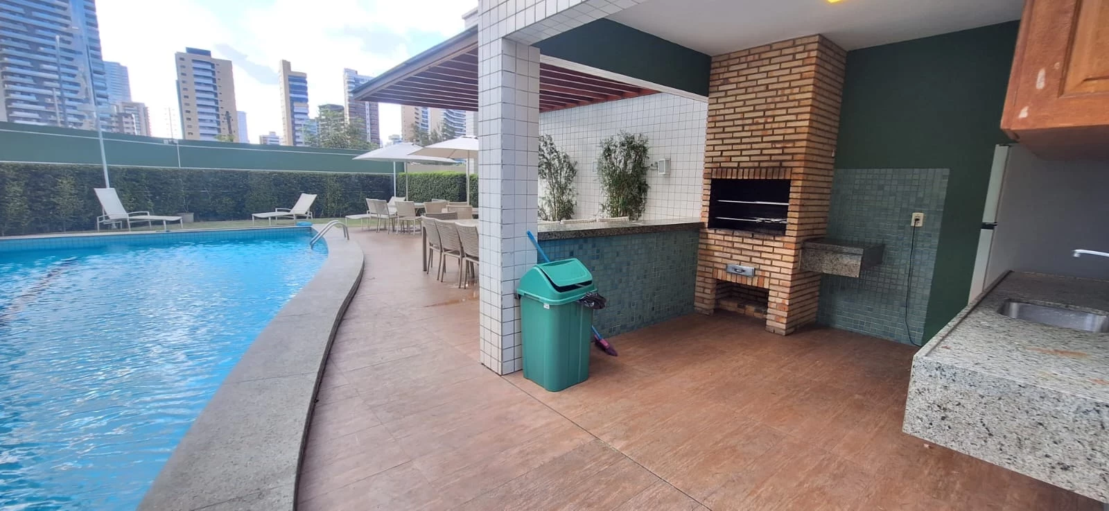 Imagem Apartamento com 2 Quartos à Venda, 62 m² em Meireles - Fortaleza