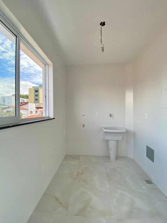 Imagem Apartamento com 4 Quartos à Venda, 138 m² em Jaraguá - Belo Horizonte