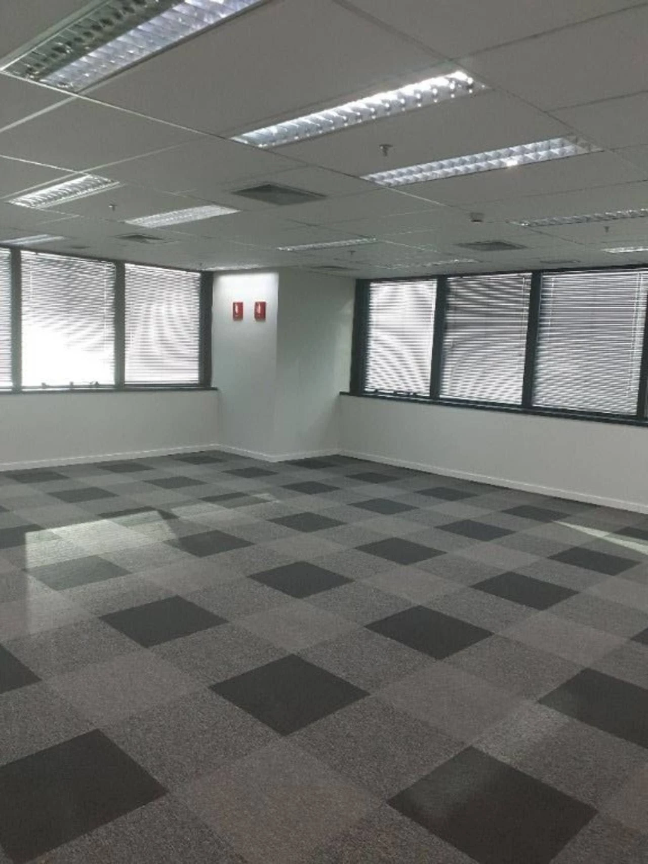 Foto do imóvel: Sala Comercial à Venda ou Locação, 775 m² em Pinheiros - São Paulo