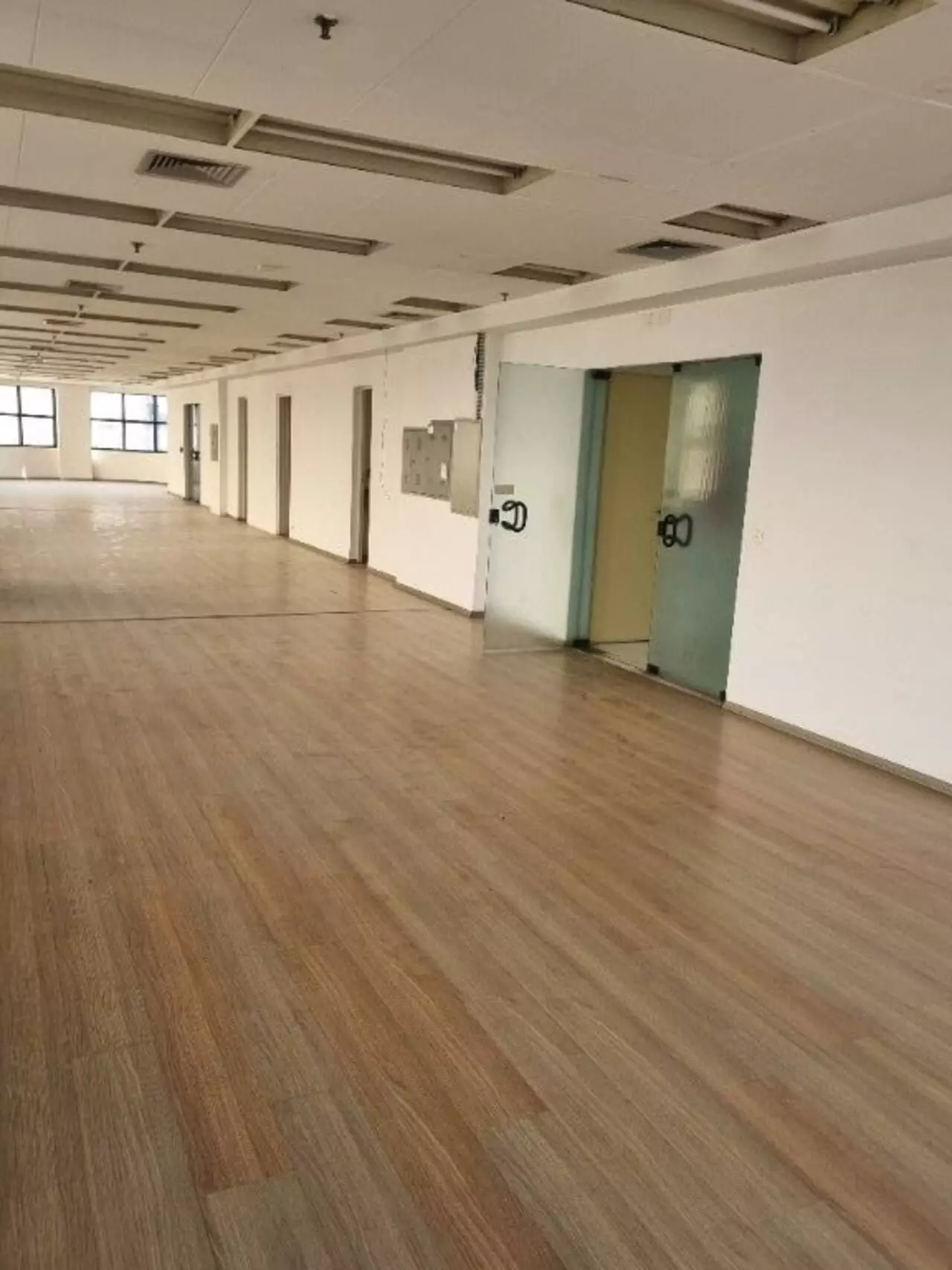 Imagem Sala Comercial à Venda ou Locação, 188 m² em Vila Buarque - São Paulo