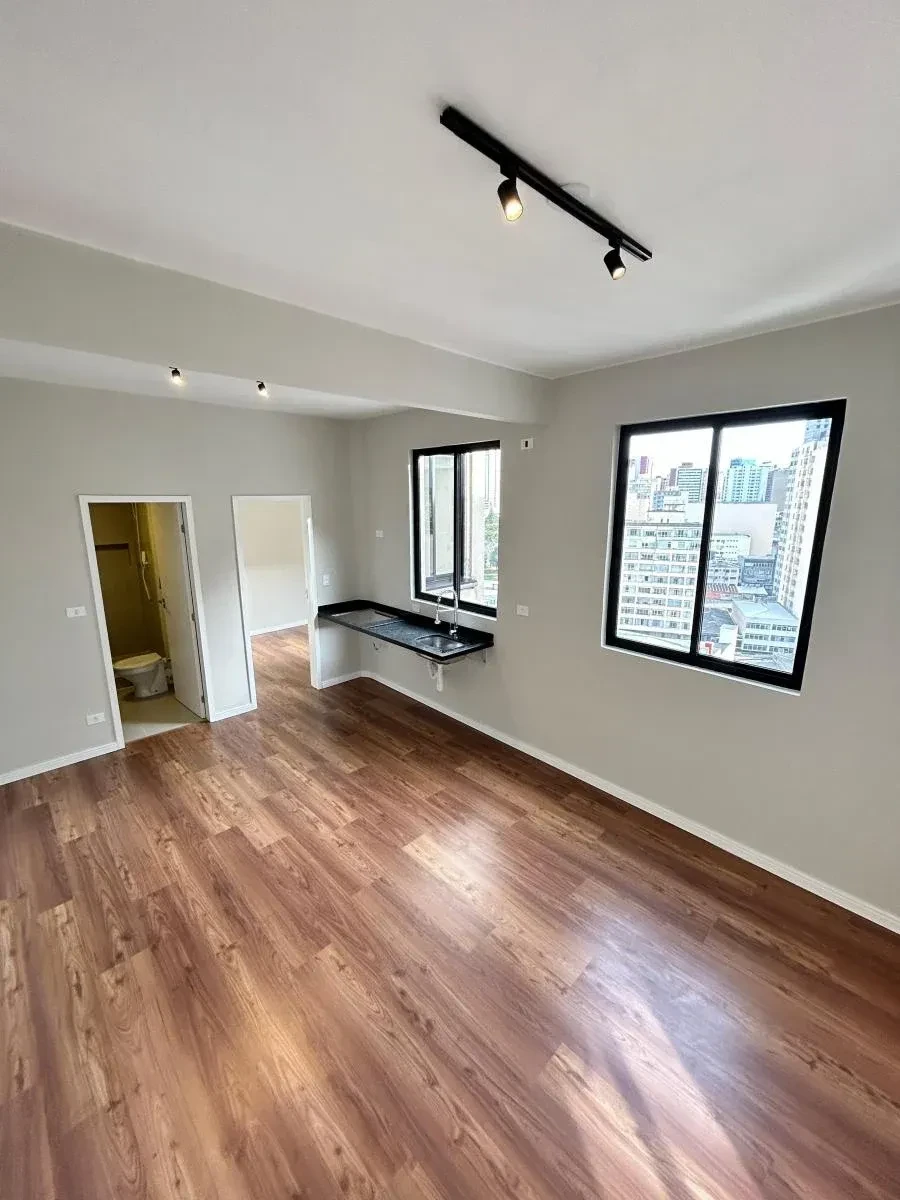 Imagem Apartamento com 1 Quarto à Venda, 31 m² em Centro - Curitiba