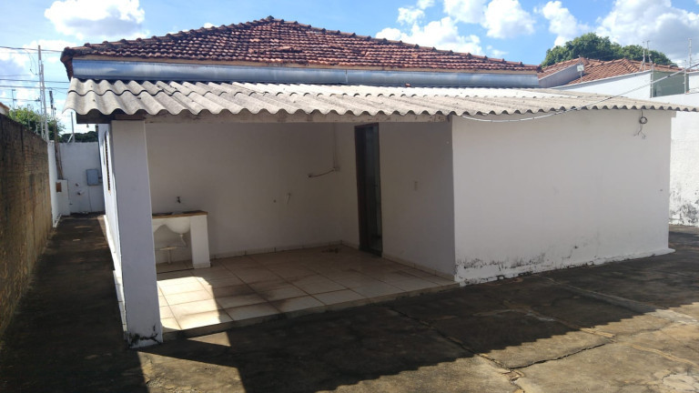 Imagem Casa com 2 Quartos à Venda,  em Amizade - Araçatuba