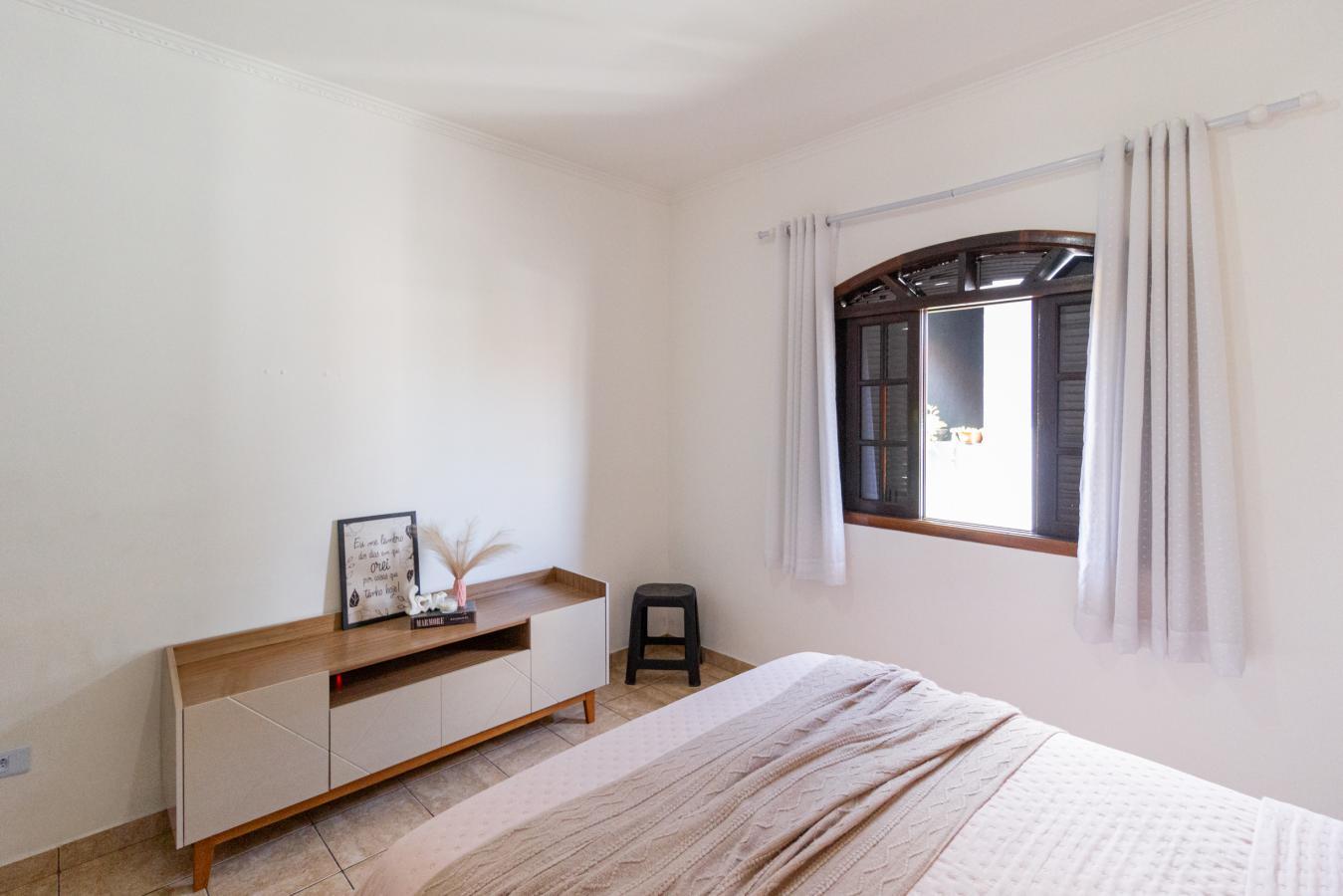 Foto do imóvel: Casa com 3 Quartos à Venda, 180 m² em Remédios - Osasco