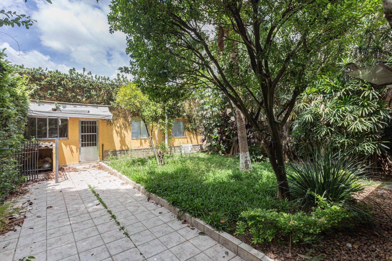 Imagem Casa com 2 Quartos à Venda ou Locação, 237 m² em Cidade Monções - São Paulo