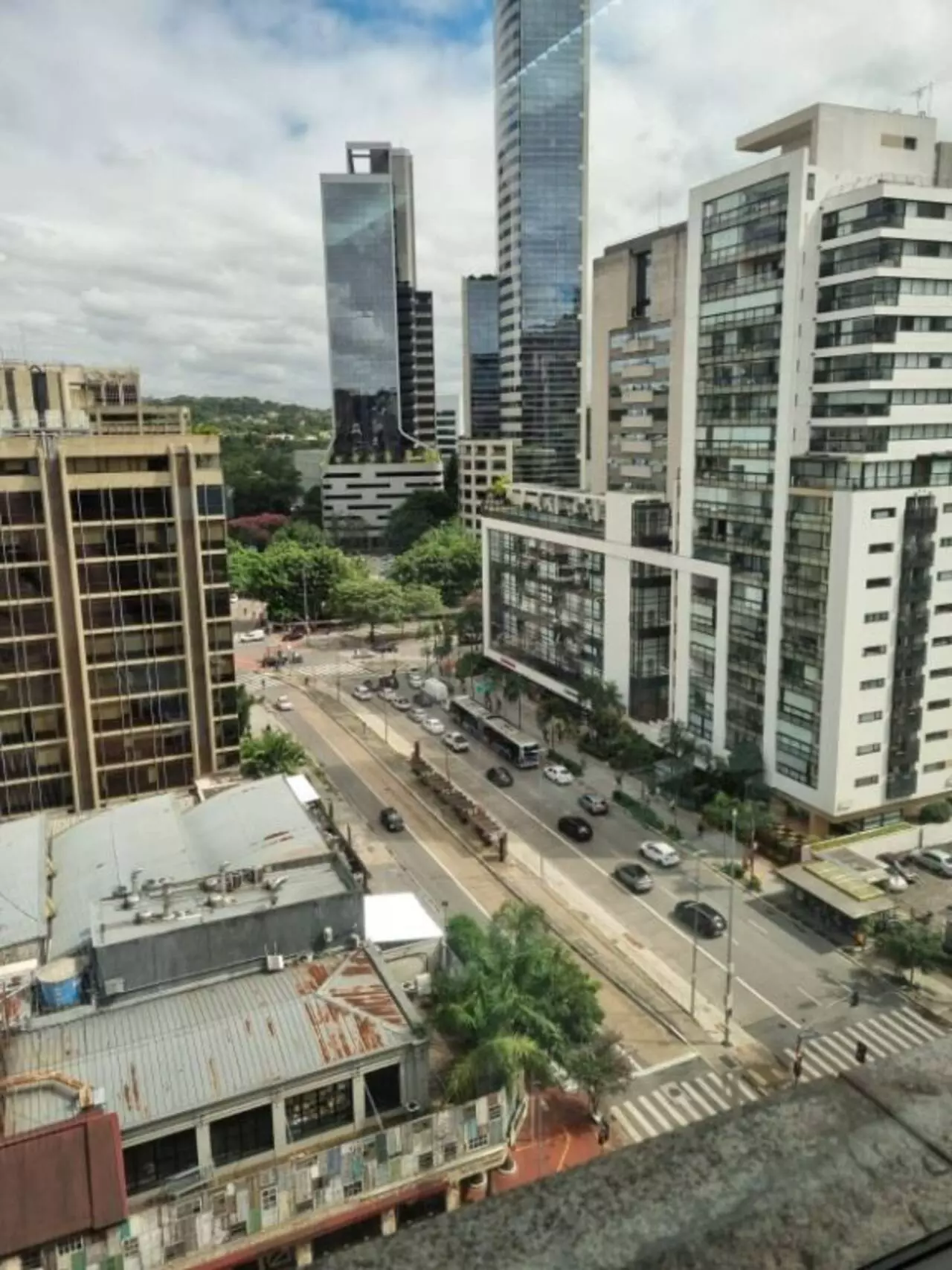 Sala Comercial à Venda ou Locação, 90 m²em Vila Olímpia - São Paulo