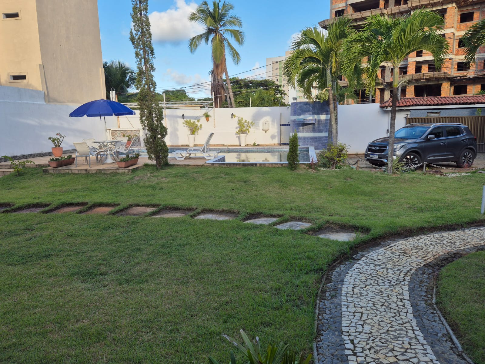 Imagem Casa com 4 Quartos à Venda, 600 m²em Centro - Lauro de Freitas