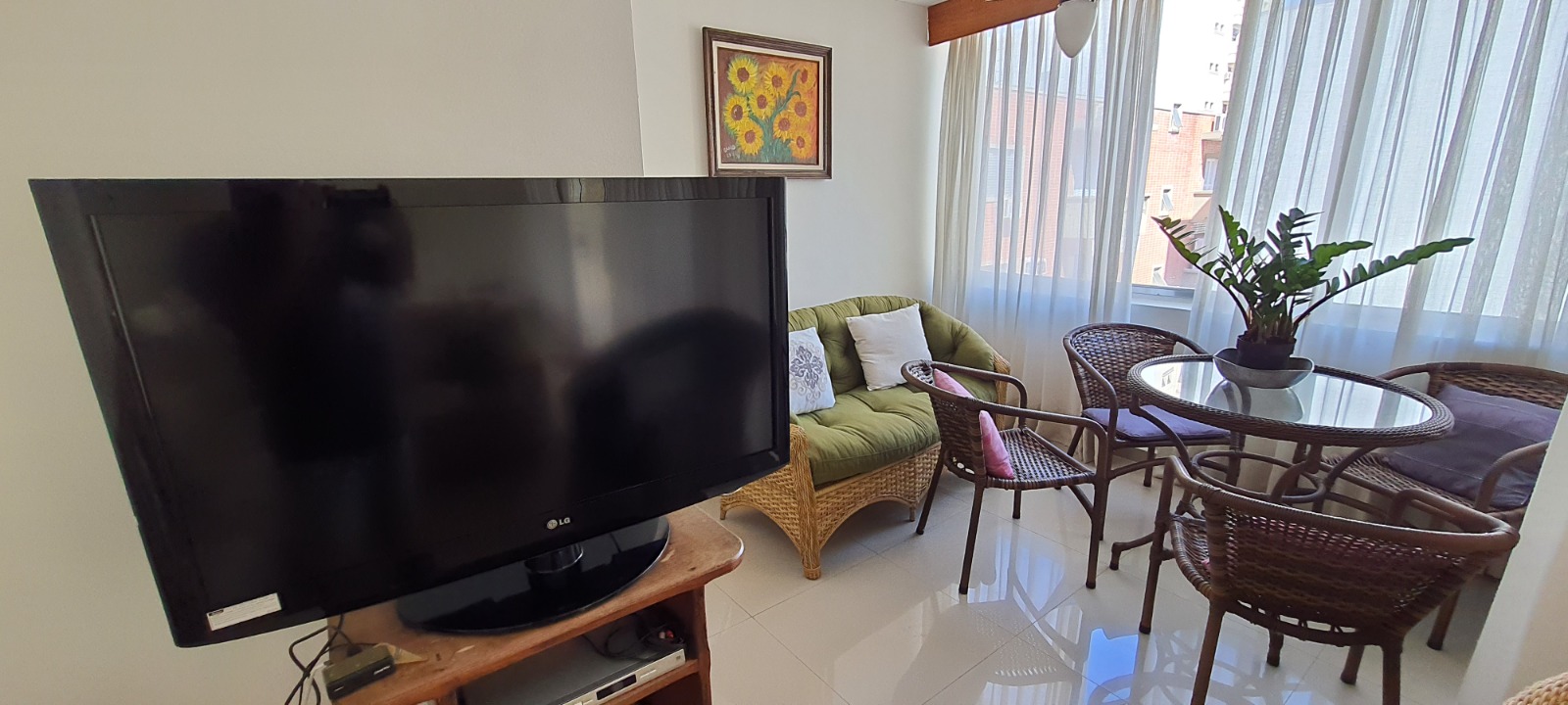 Imagem Apartamento com 3 Quartos à Venda, 125 m²em Enseada - Guarujá
