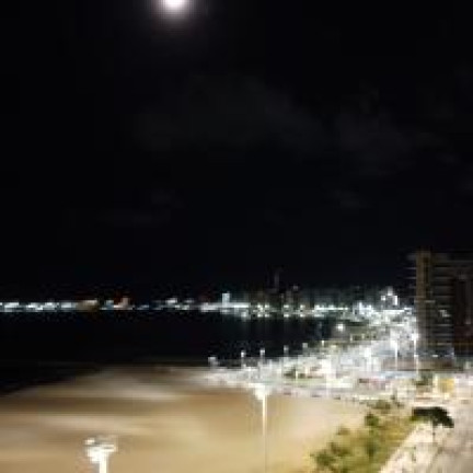 Imagem Apartamento com 2 Quartos para Alugar ou Temporada, 71 m²em Meireles - Fortaleza