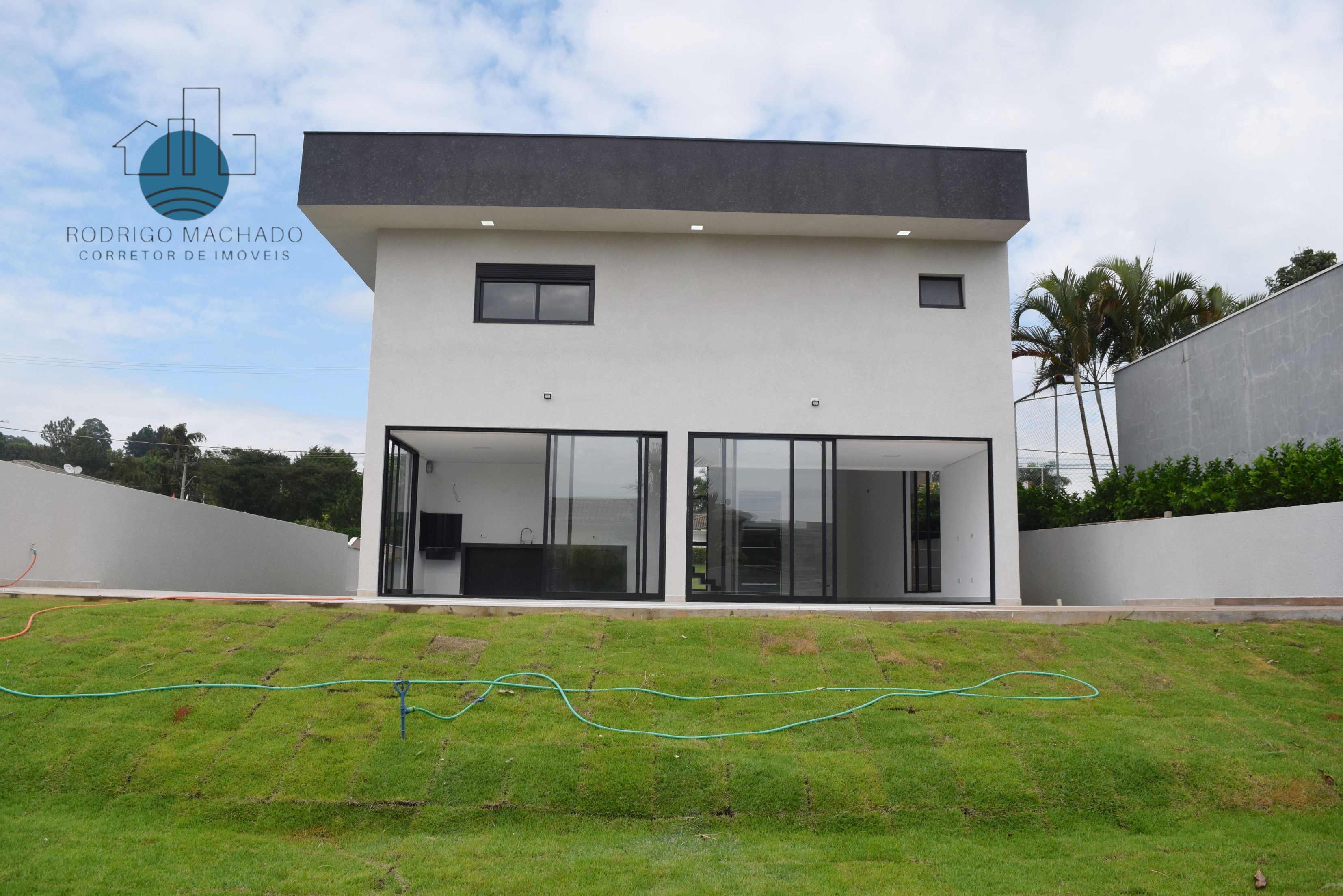 Imagem Sobrado com 4 Quartos à Venda, 252 m² em Condomínio Residencial Shamballa II - Atibaia