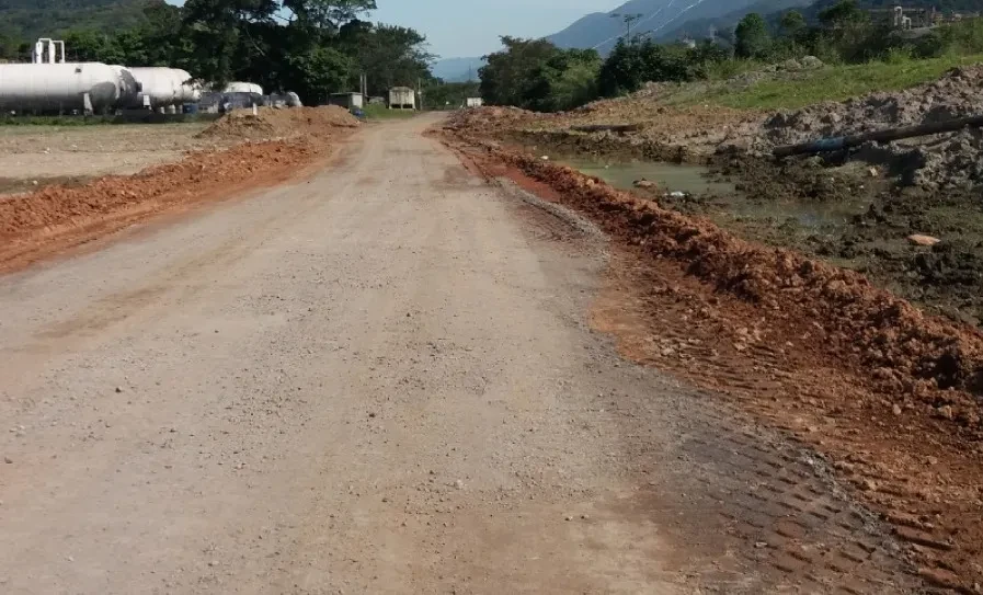 Imagem Terreno à Venda, 10006 metro em Zona Industrial - Cubatão