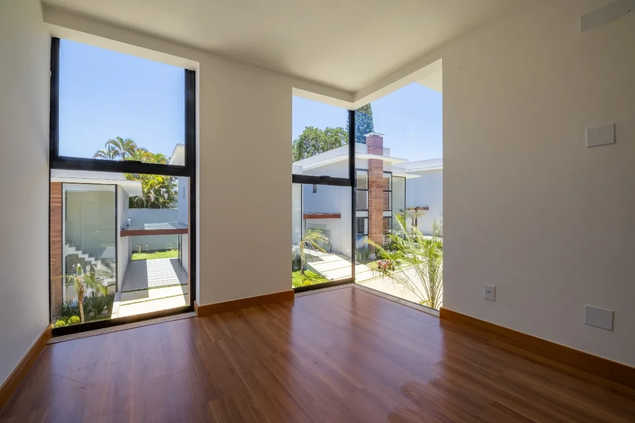 Imagem Casa de Condomínio com 4 Quartos à Venda, 152 m² em Tijuca - Teresópolis