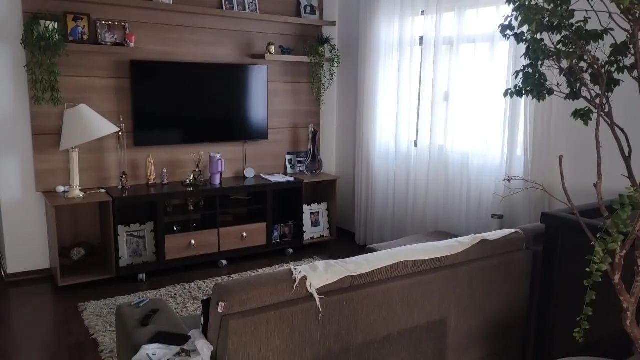 Imagem Casa com 5 Quartos à Venda, 300 m² em São Pedro - Juiz de Fora