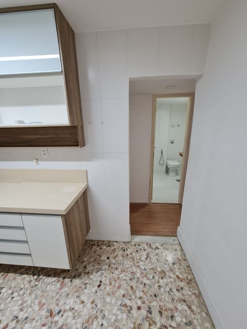 Imagem Apartamento com 2 Quartos à Venda, 102 m²em Icaraí - Niterói