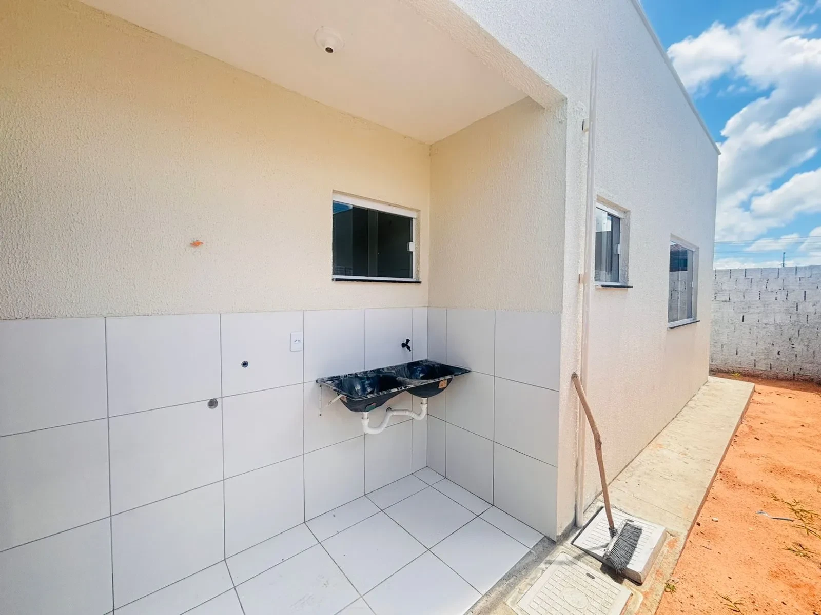 Foto do imóvel: Casa com 2 Quartos à Venda, 69 m² em Nova Parnamirim - Parnamirim