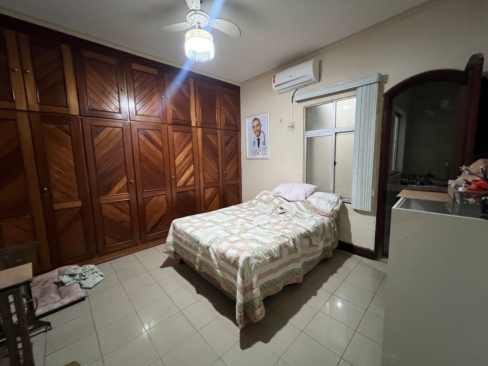 Imagem Casa com 4 Quartos à Venda, 384 m² em Jurunas - Belém