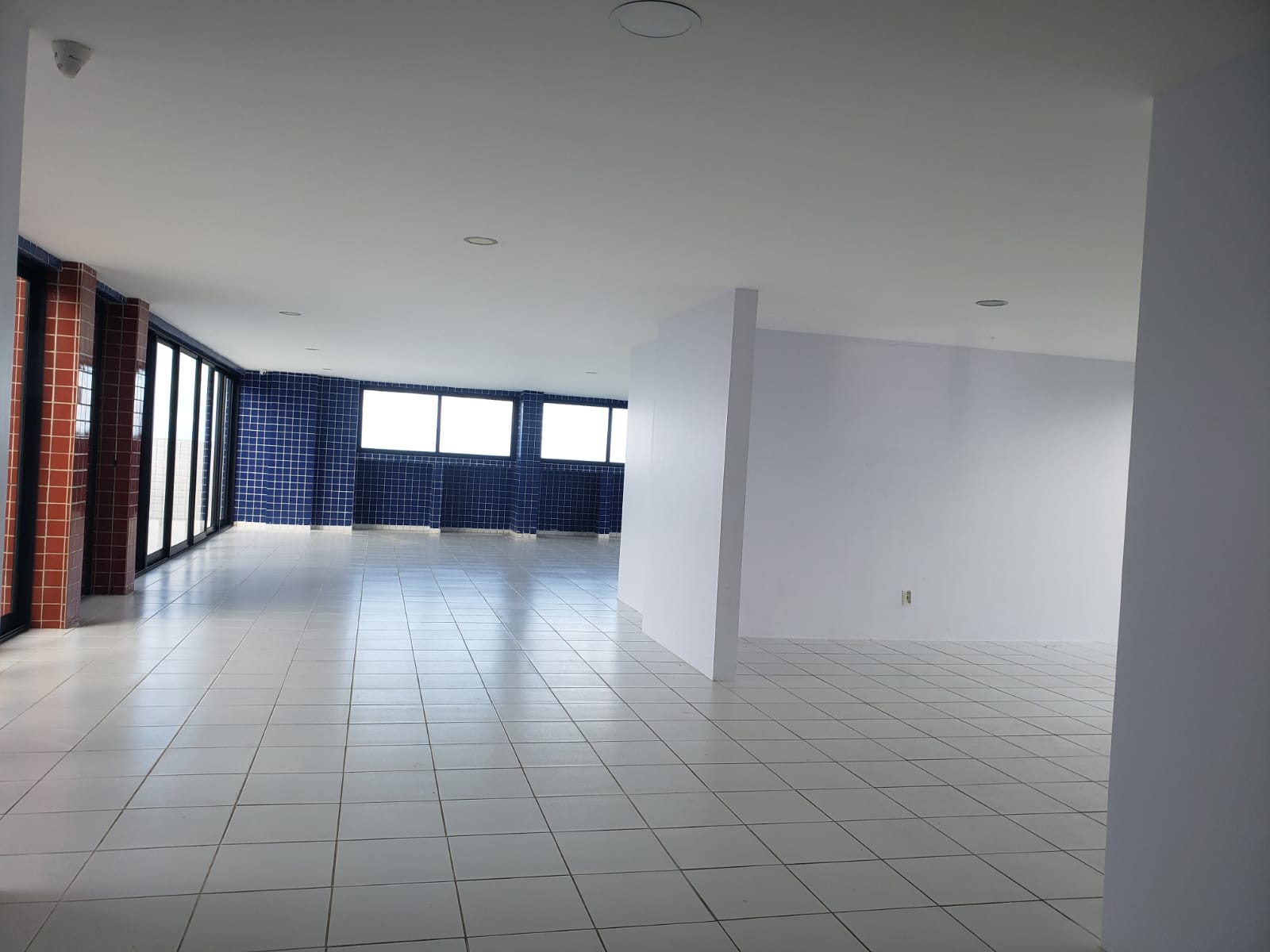 Imagem Apartamento com 2 Quartos à Venda, 44 m²em Candeias - Jaboatão dos Guararapes