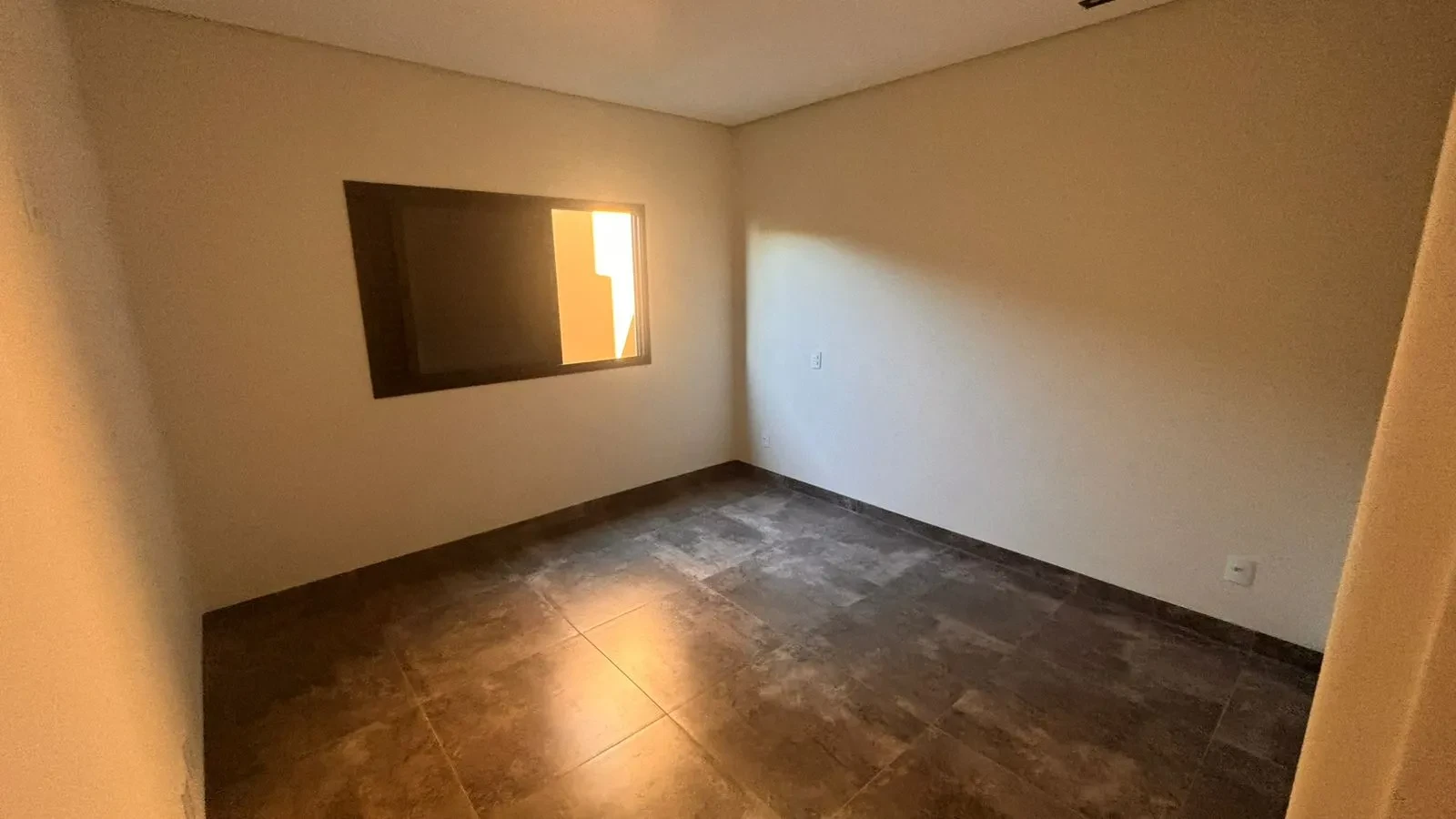 Imagem Casa com 4 Quartos à Venda, 180 m² em Riviera de Santa Cristina II - Itaí