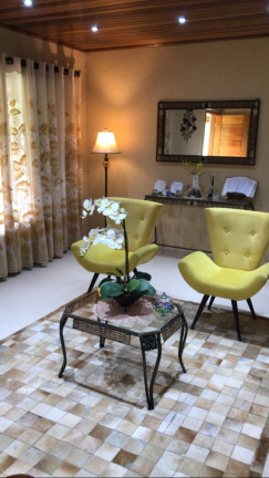 Imagem Chácara com 4 Quartos à Venda, 215 m² em Parque dos Jacarandás - Arujá