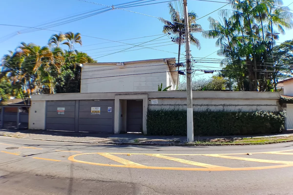 Casa com 4 Quartos à Venda, 600 m² em Bela Aliança - São Paulo