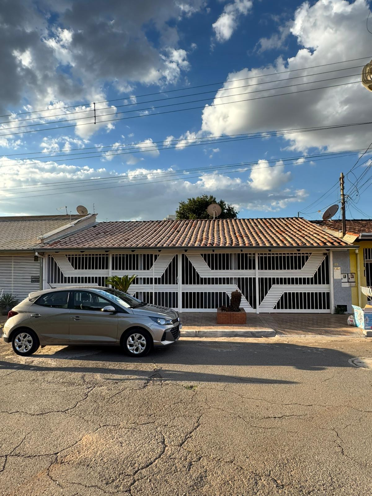 Casa com 2 Quartos à Venda, 200 m² em Setor Novo Horizonte - Goiânia