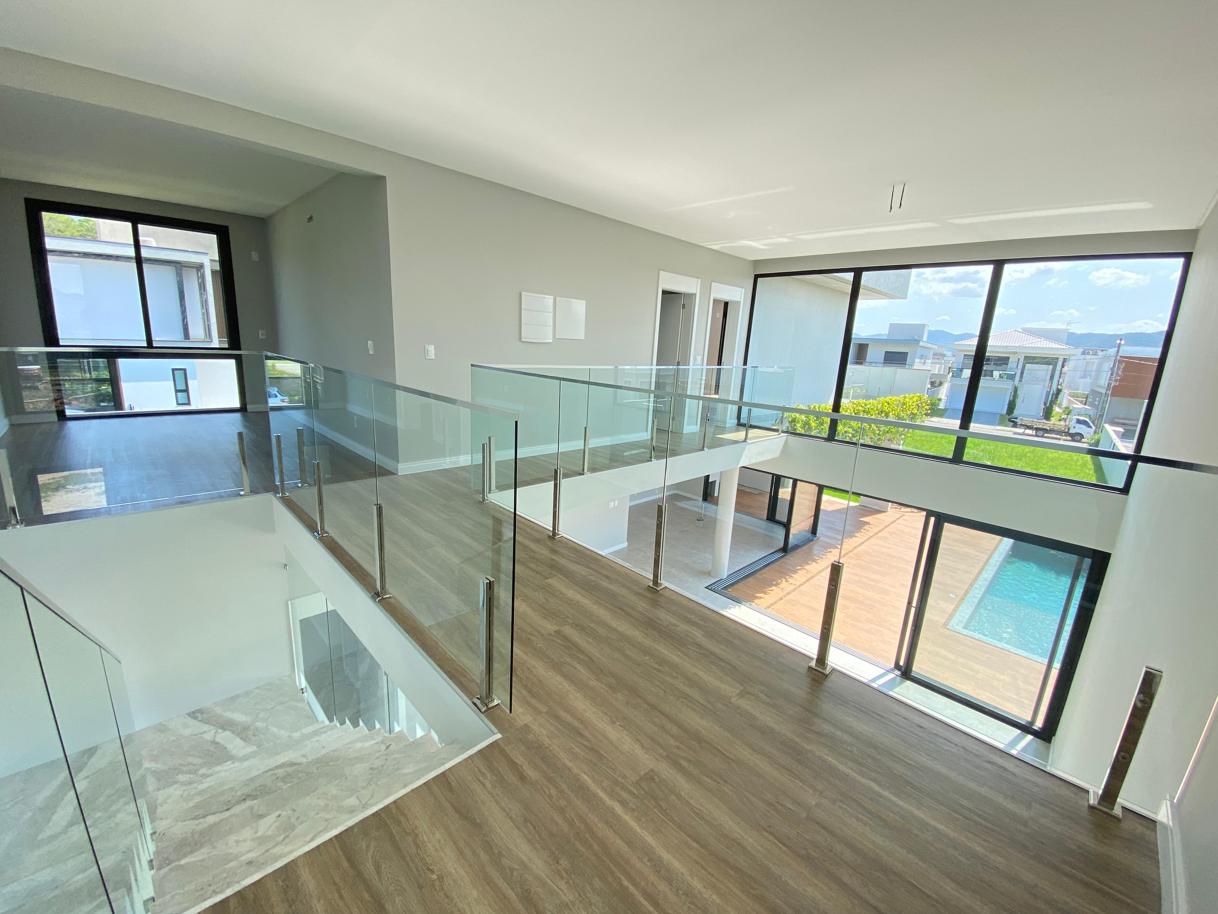 Imagem Casa com 4 Quartos à Venda, 370 m²em Santa Regina - Camboriú