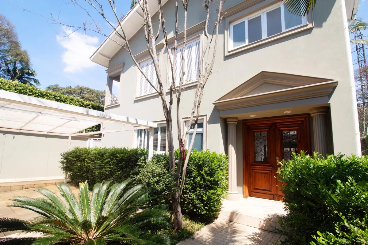 Casa com 4 Quartos à Venda ou Locação, 460 m² em Alto de Pinheiros - São Paulo