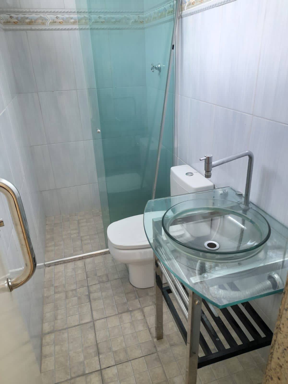 Imagem Casa com 5 Quartos à Venda ou Locação, 224 m²em Adrianópolis - Manaus