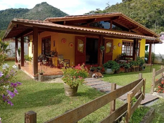 Chácara com 2 Quartos à Venda, 400 m²em Albuquerque - Teresópolis