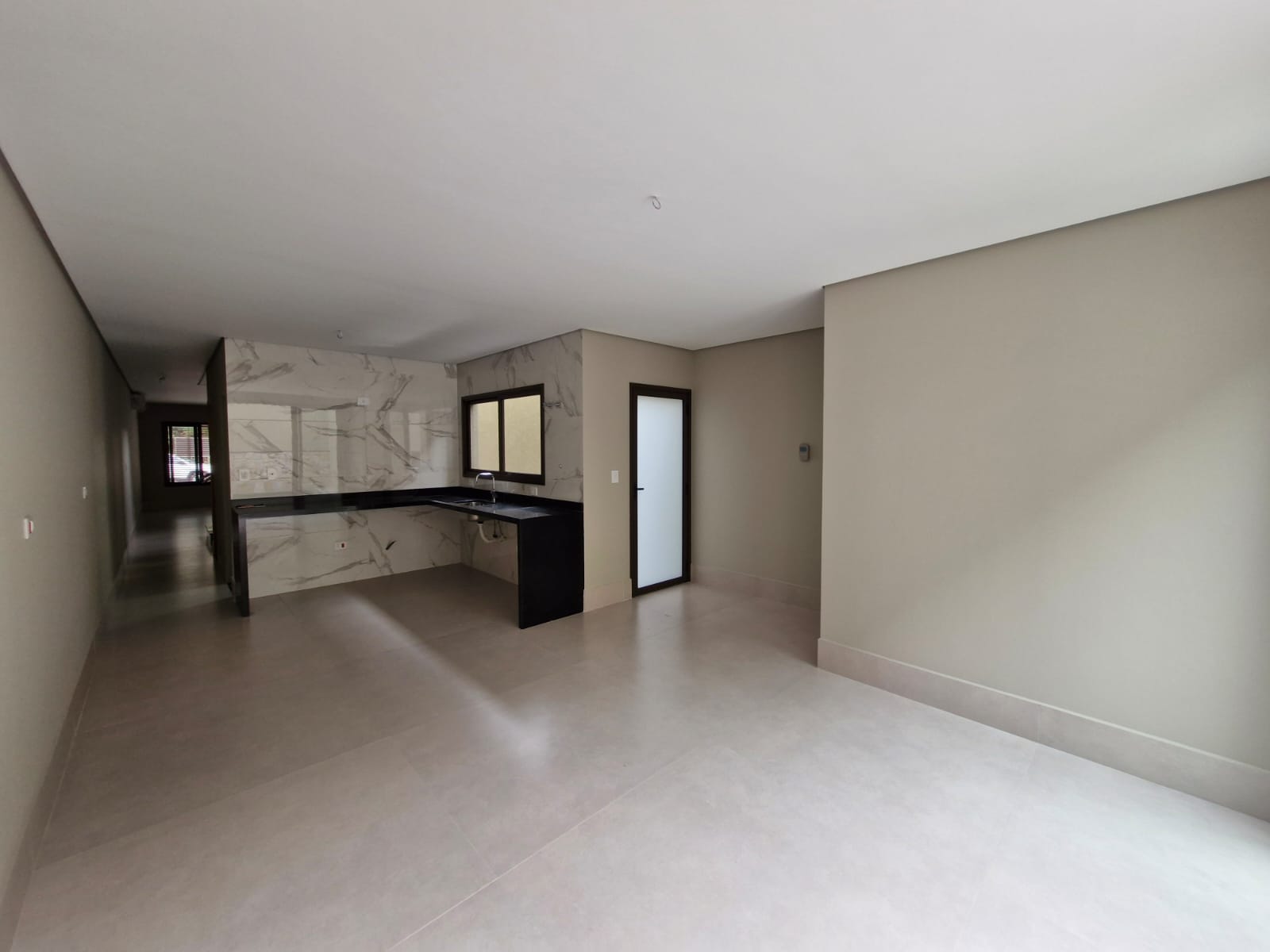 Imagem Sobrado com 4 Quartos à Venda, 189 m²em Parque São Domingos - São Paulo