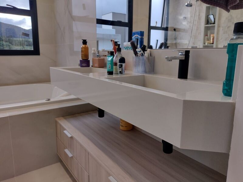Imagem Casa de Condomínio com 4 Quartos à Venda, 265 m²em Jardim Novo Mundo - Jundiaí