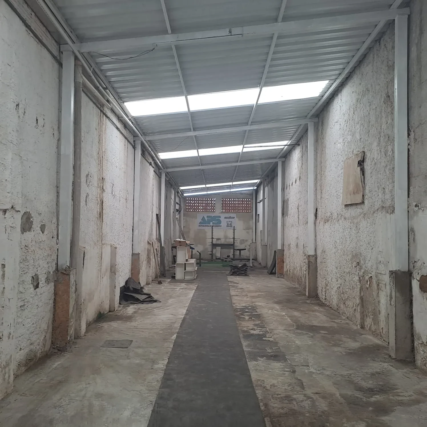 Foto do imóvel: Galpão para Alugar, 250 m² em Vila Mathias - Santos