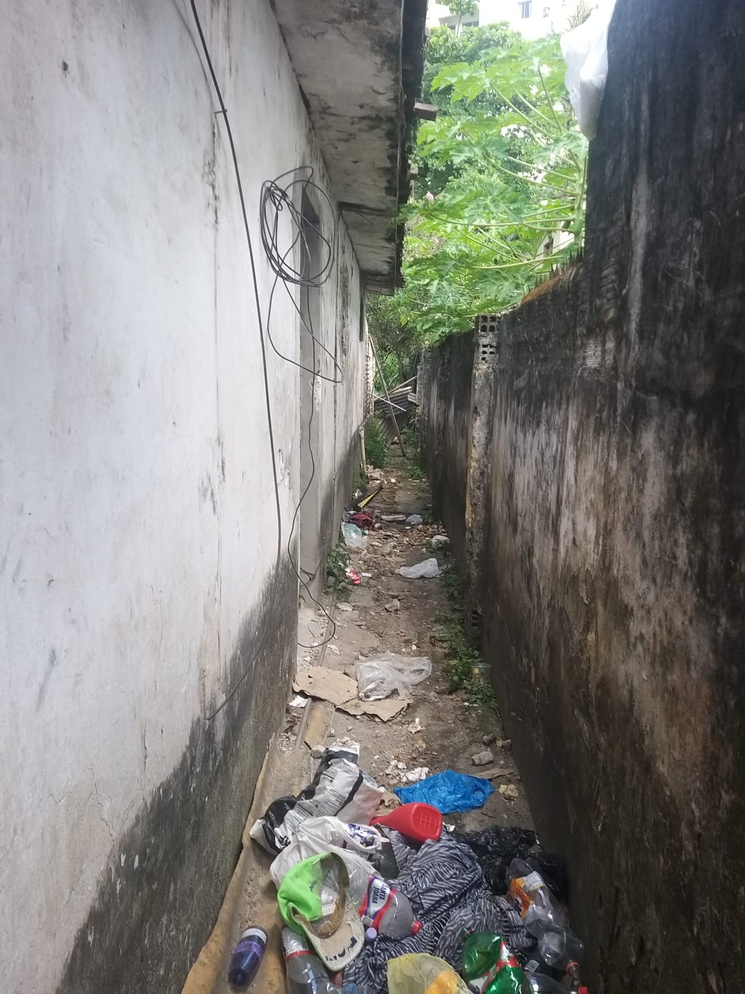 Foto do imóvel: Terreno à Venda, 1.000 m² em Várzea - Recife