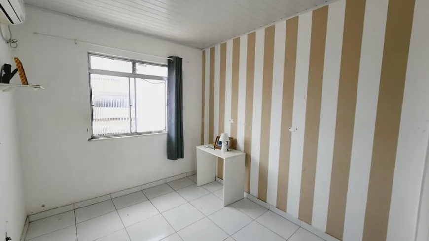 Imagem Casa com 4 Quartos à Venda, 180 m²em Brotas - Salvador