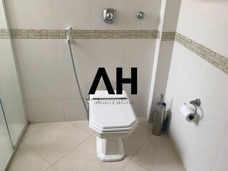 Imagem Apartamento com 4 Quartos à Venda, 166 m²em Icaraí - Niterói